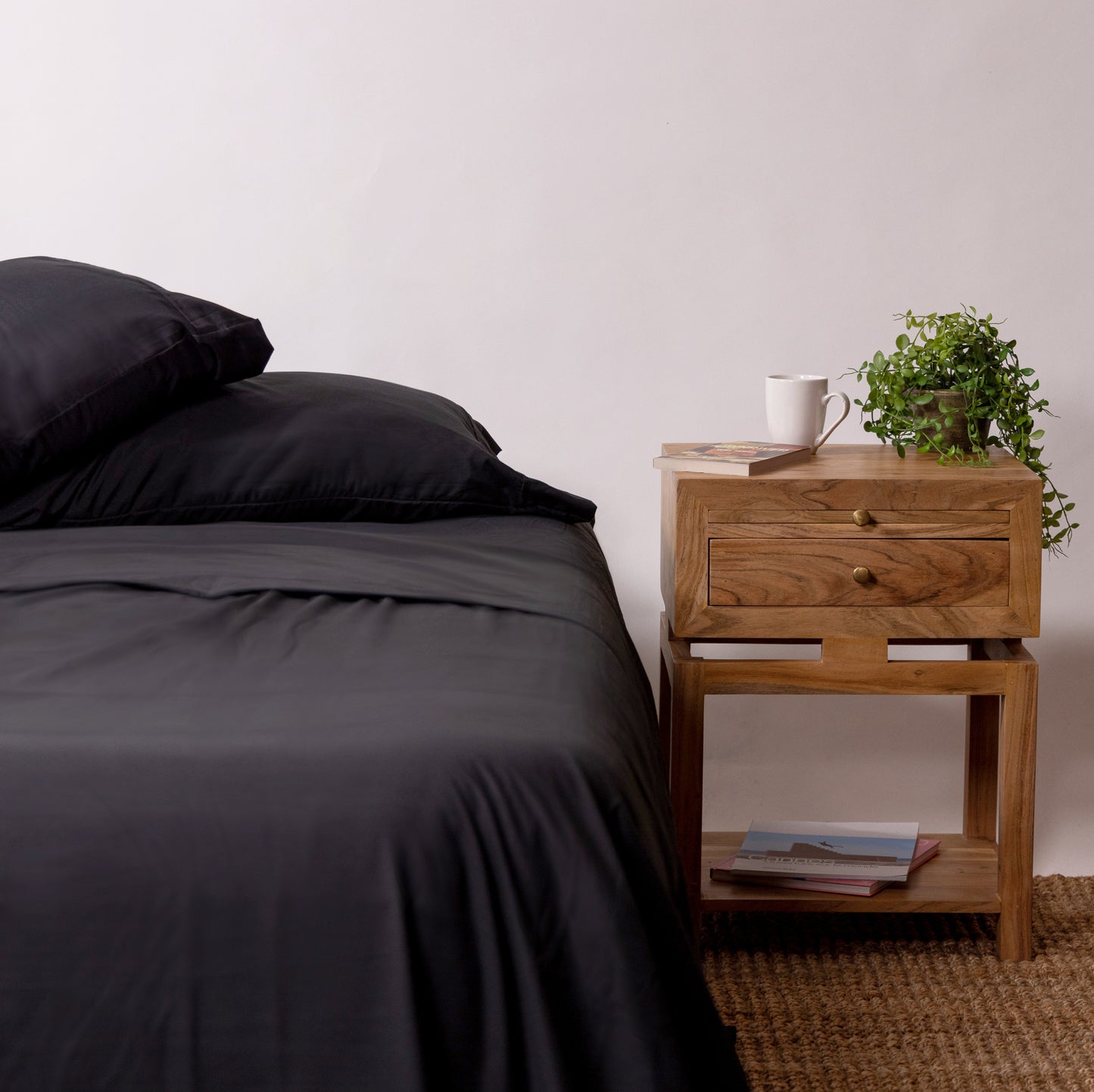 Midnight Black 4-Piece Sheet Set